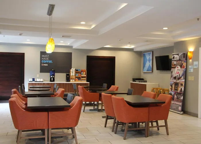 Holiday Inn Express & Suites Wytheville By Ihg