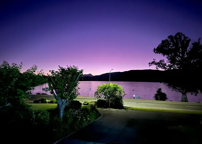 Fiordland Lakeview Motel And Apartments