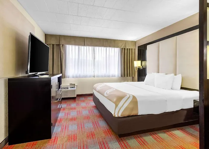 Quality Inn & Suites Altoona