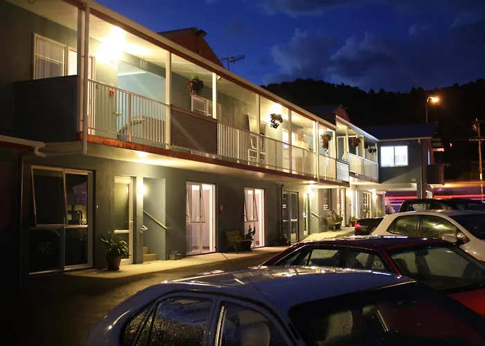 Asure Avenue Heights Motel