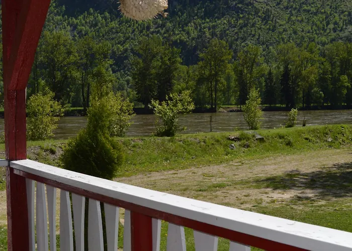 Rivermount Motel
