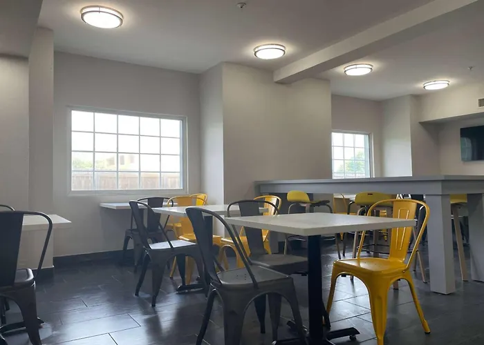 Microtel Inn & Suites By Wyndham Bossier City
