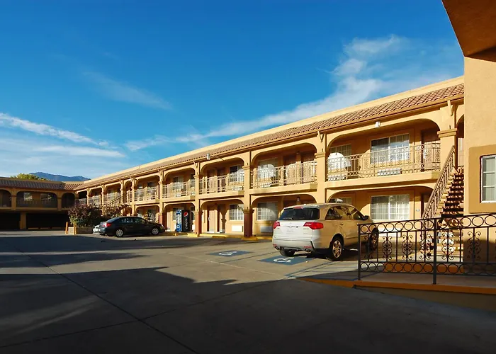 Days Inn By Wyndham Bishop