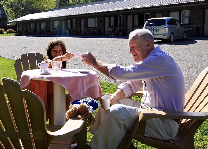 Lakeview Motel