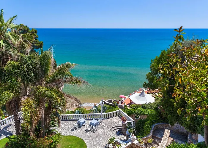 Grand Hotel Le Rocce