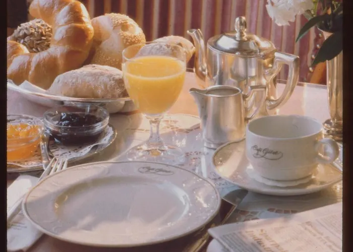 Unser kleines Hotel Café Göbel