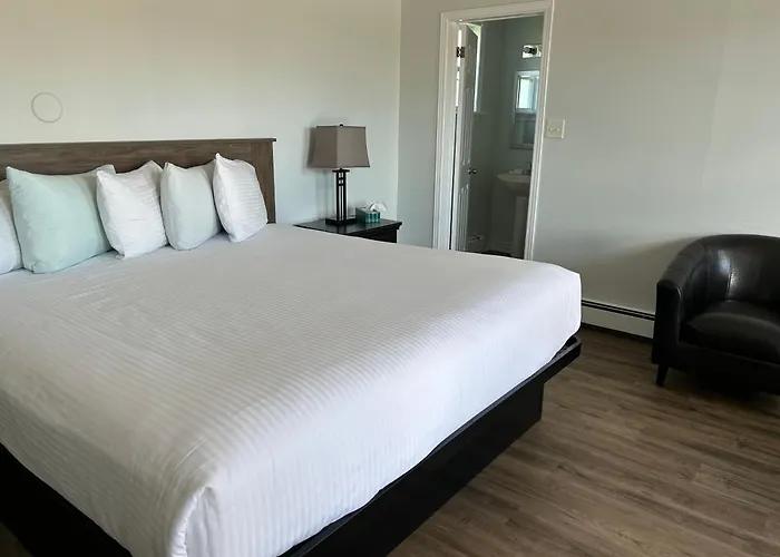 Middleton Motel & Suites