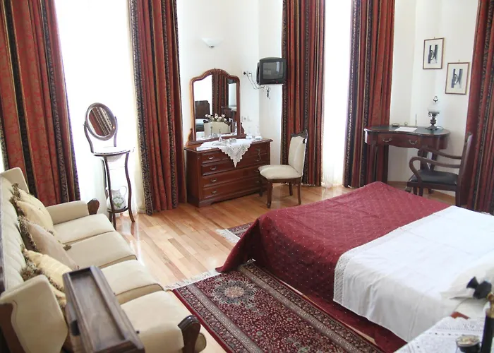 Hotel Panellinion