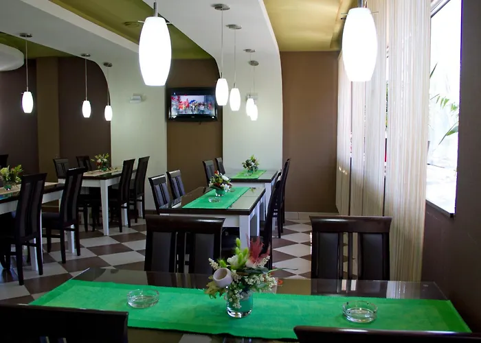 Garni Hotel Tri O