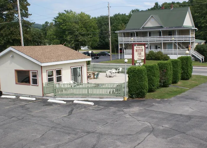 Northern Peaks Motor Inn