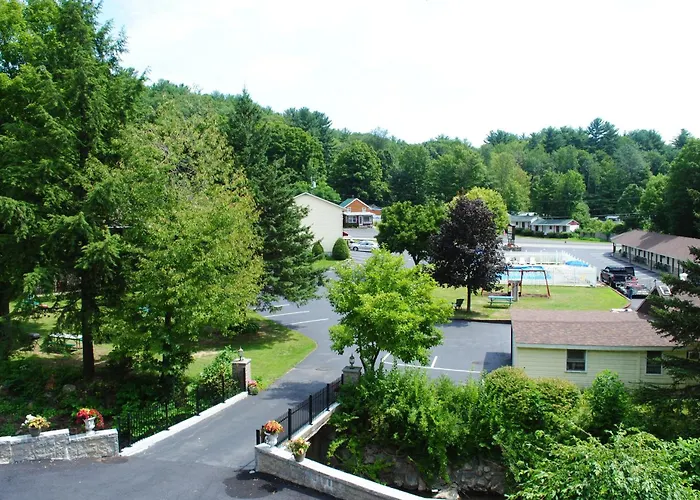 Fran Cove Motel