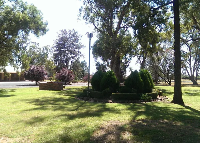 Cooee Motel