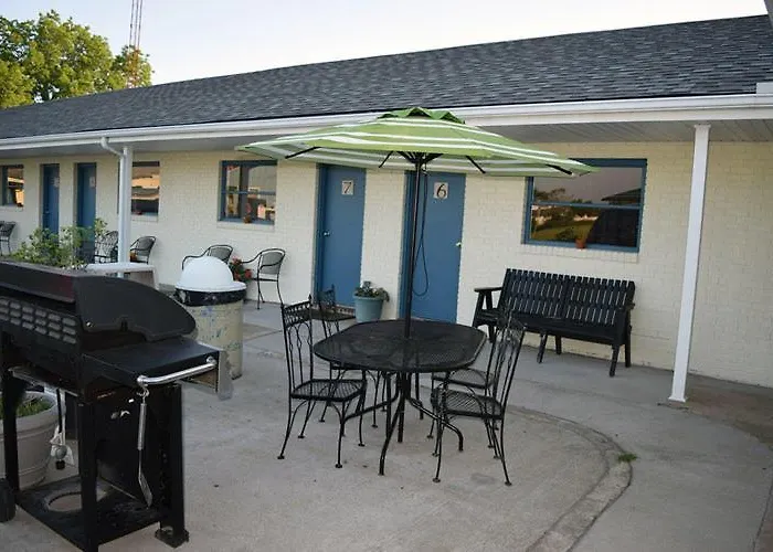 Wachapreague Inn - Motel Rooms