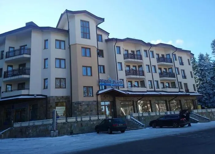 Studios-Villa Park Sv