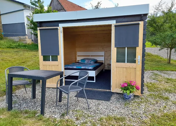 Camping Weides Campinghütten, Stellplätze für Camper, Wohnmobil, eigenes Zelt
