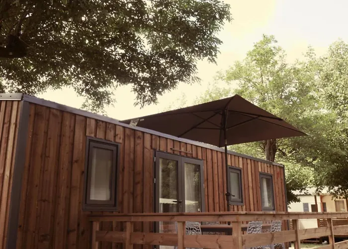 Camping Pays De Beille