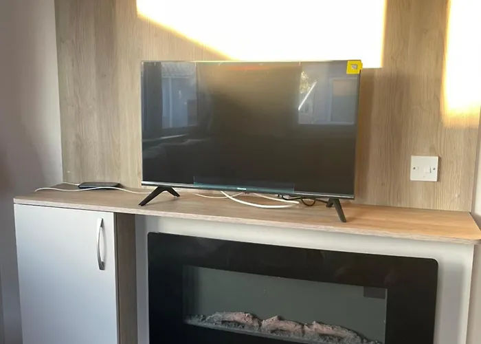 Caravan At Seawick Holiday Park Close To Beach