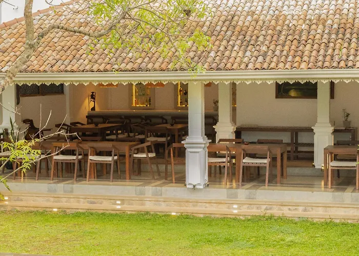 Serenity Boutique - Unawatuna