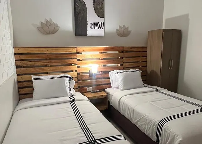 Hotel Aloha