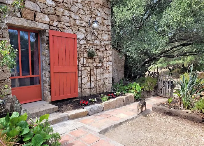 Stazzu La Capretta Farm Camping & Guest Rooms