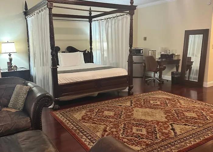 Colts Neck Inn Hotel