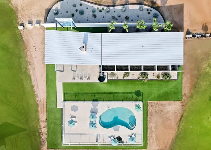 Blue Skies Resort - Glamping - Pool - Fireplace