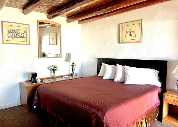 Cottonwood Court Motel