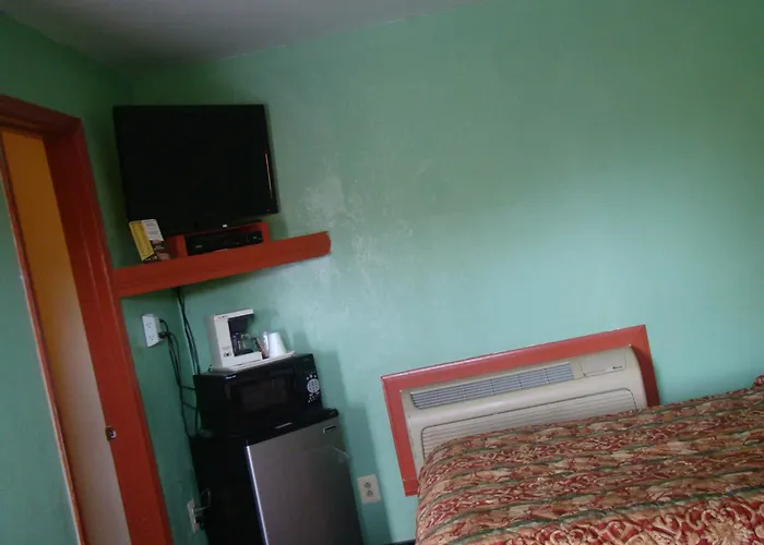 Budget Inn Mount Airy