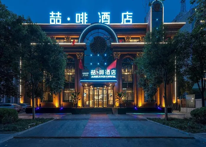 James Joyce Coffetel Anyang Railway Station Wenfeng Avenue Yinxu Scenic Spot