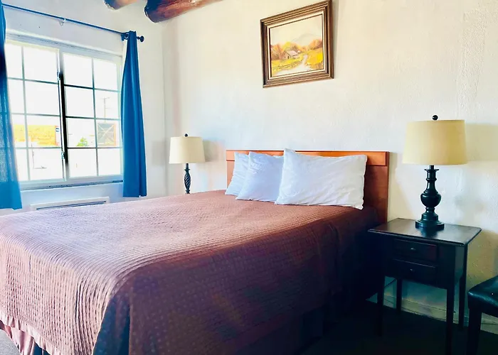 Cottonwood Court Motel