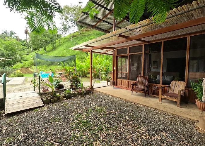 Bamboo River House And Hotel
