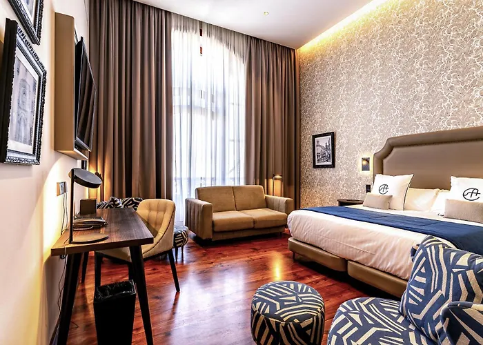 Boutique Hotel Cordial Plaza Mayor De Santa Ana