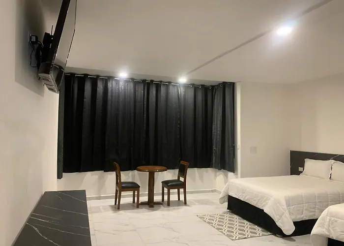 Hotel Paraiso Inn