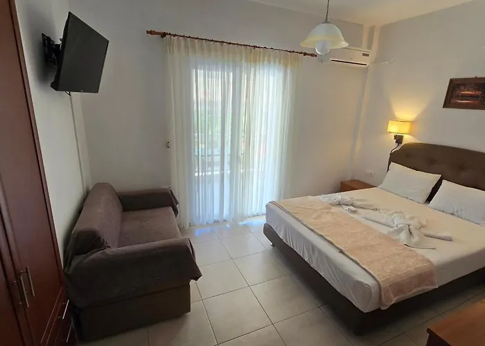 Itamos Migdanis House