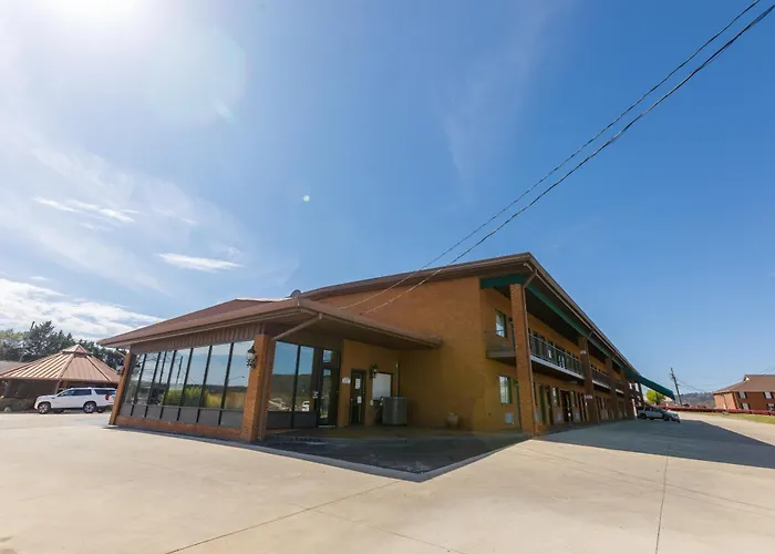 Gadsden Inn And Suites