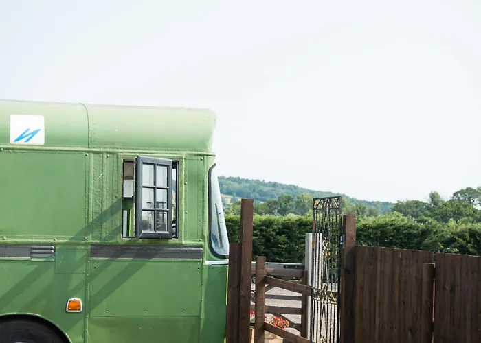 Swallowfield Glamping-The Last Stop