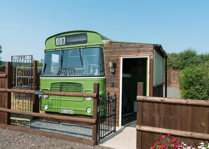 Swallowfield Glamping-The Last Stop