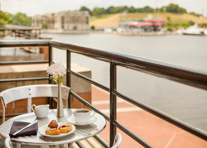 Pier 5 Hotel Baltimore