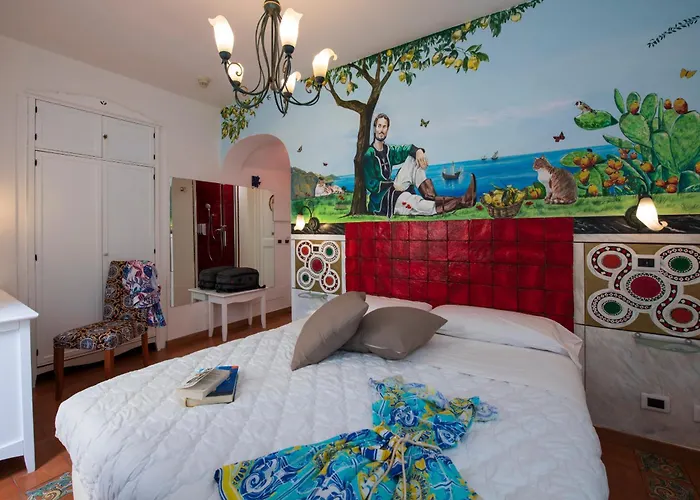 Hotel Antica Repubblica In The Historical Center 2 Minutes Away,At 170Mt, From The Sea