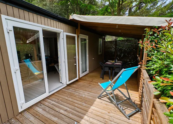 Camping De La Vallee Heureuse