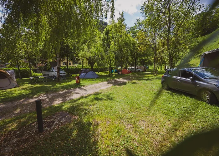 Camping Casavecchia - Empty Pitch