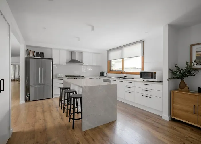 Viewhill Holiday Units - Bright