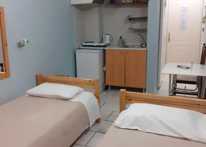 Almiriki Rooms
