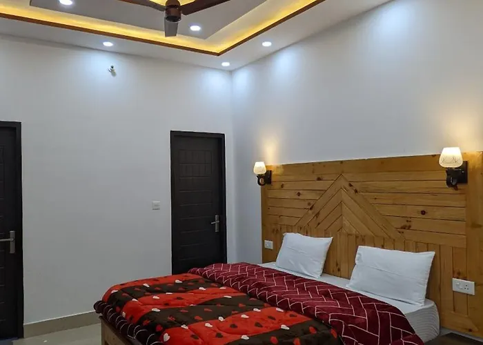 Hotel Himalayan Foxhole