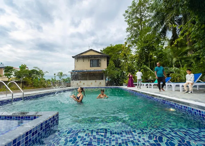 Hotel Parkside & Swimming Pool- Closer To Nature, Close To You