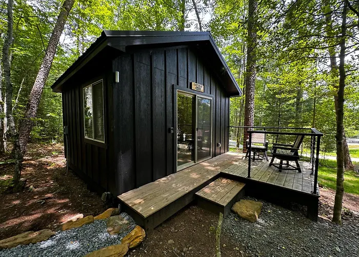 Couples Glamping Cabin-Lazy Bear At Valley Bear Farms Resort