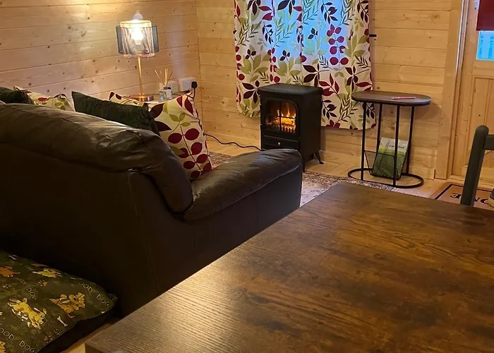 Oak Tree Cabin