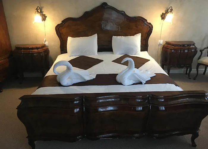 Csiki Hotel