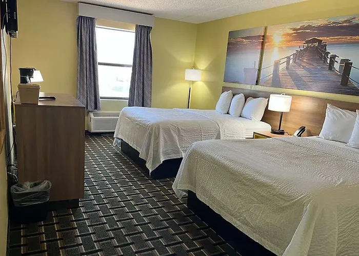 Days Inn By Wyndham Park City Kansas
