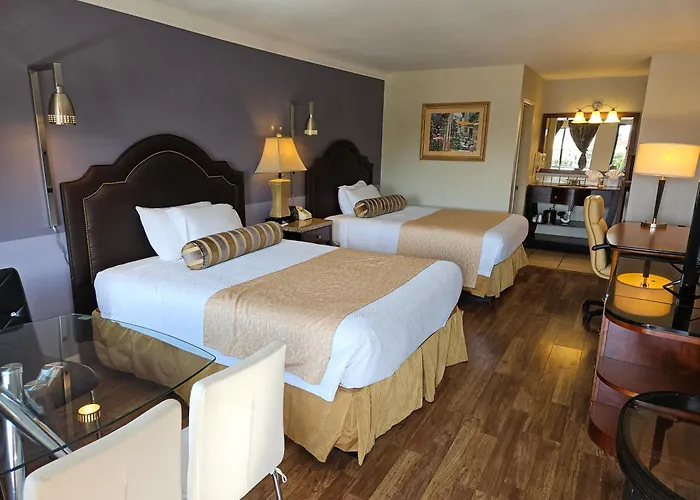 Fullerton Inn